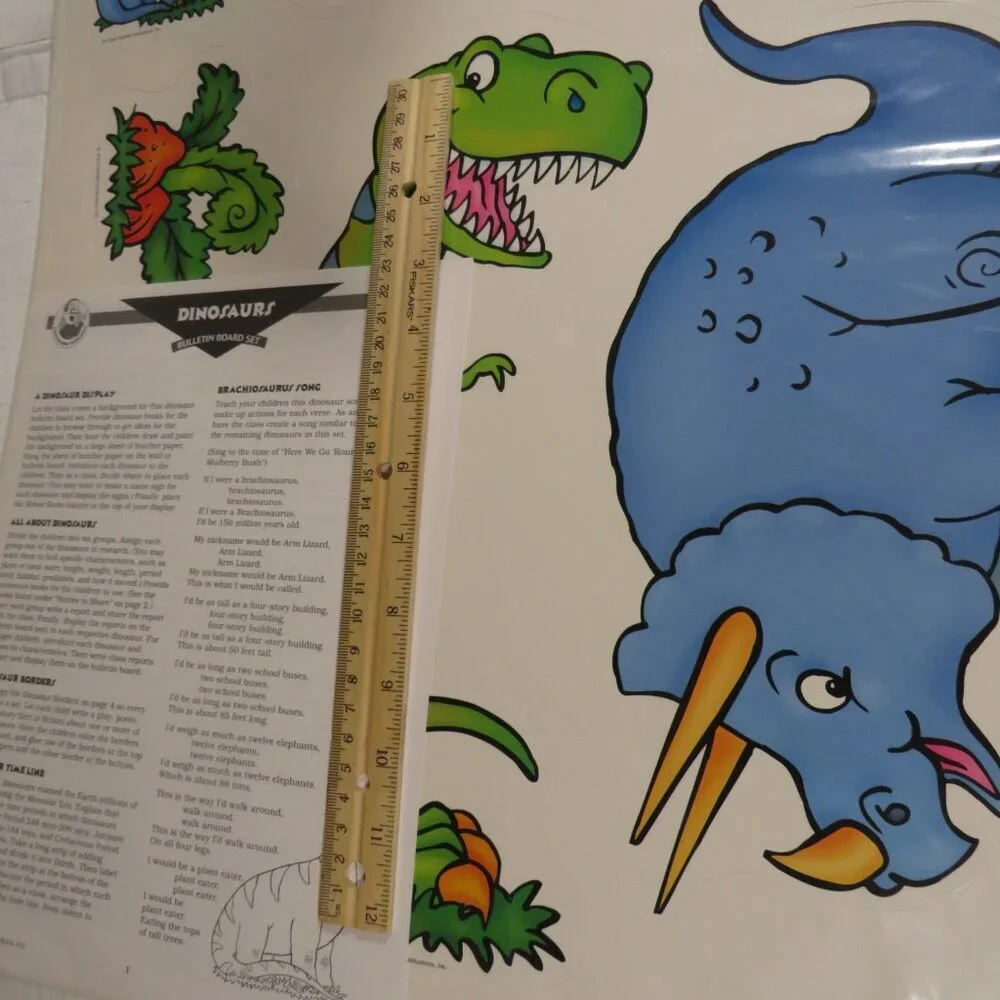 Dinosaurs NEW Unopened BULLETIN BOARD SET (classroom, birthday, bedroom)